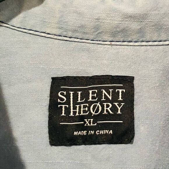 Silent Theory Blue Chambray Button Down Shirt Size XL - Picture 5 of 5
